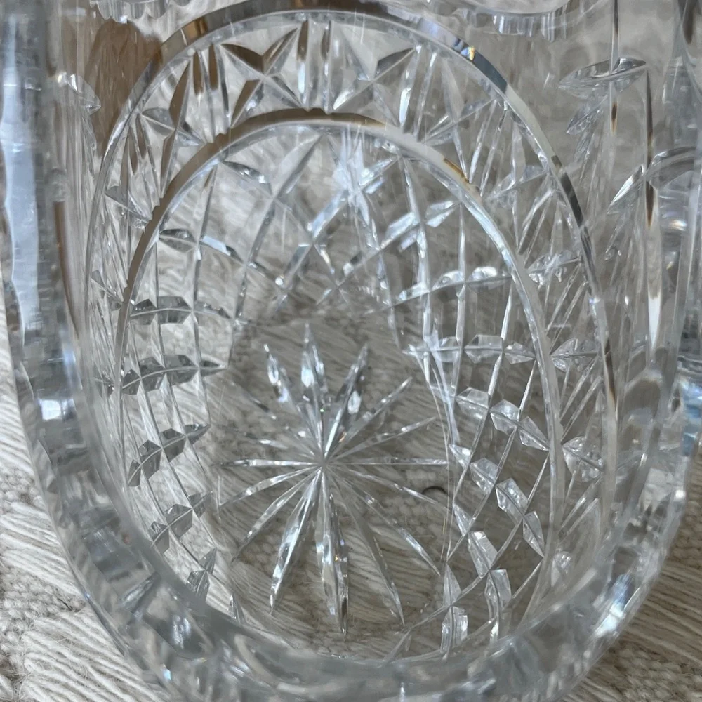 EUC Vntage cut lead crystal basket